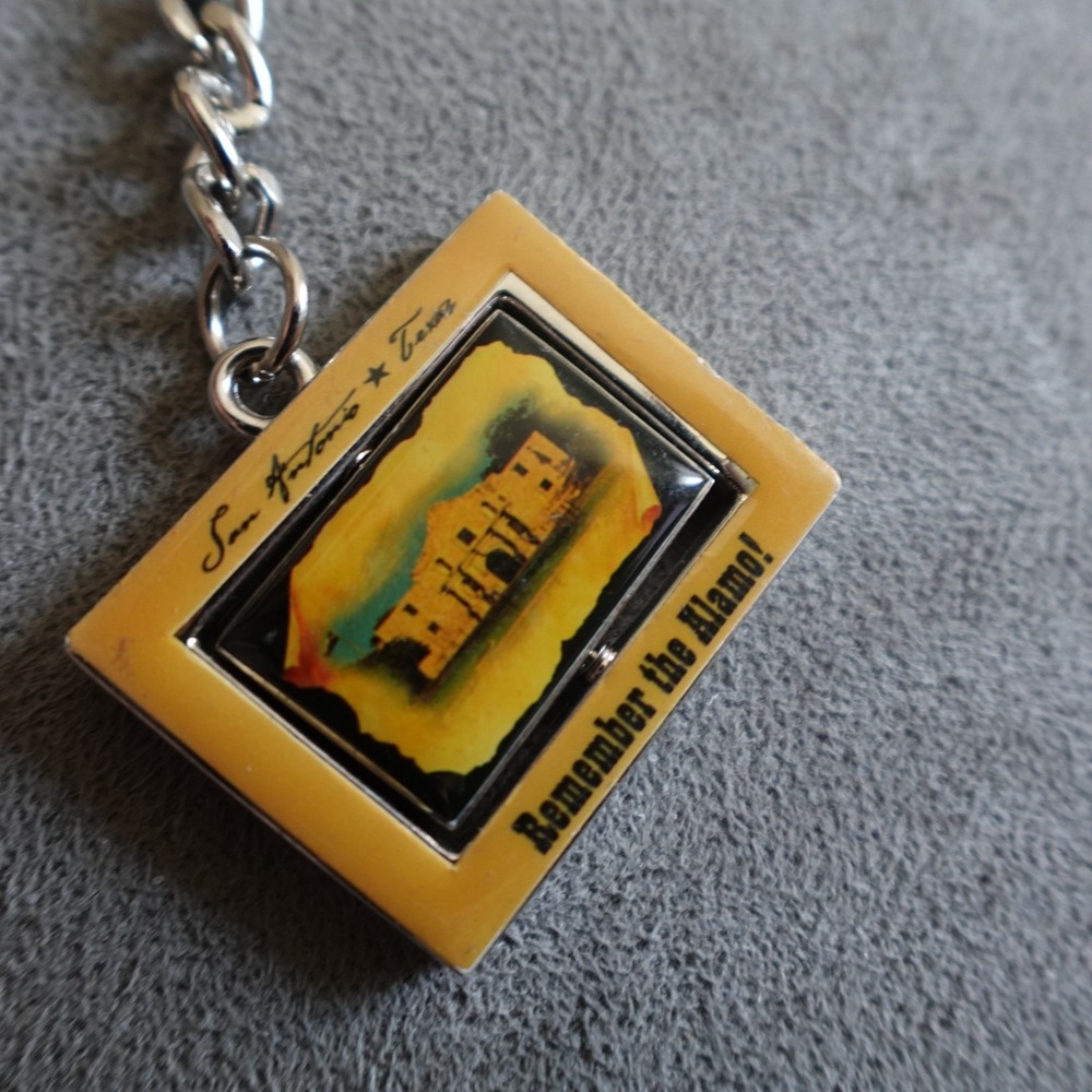 San Antonio Texas Keychain Alamo Enamel Spinner Route 66 Destination Travel - Picture 2 of 4